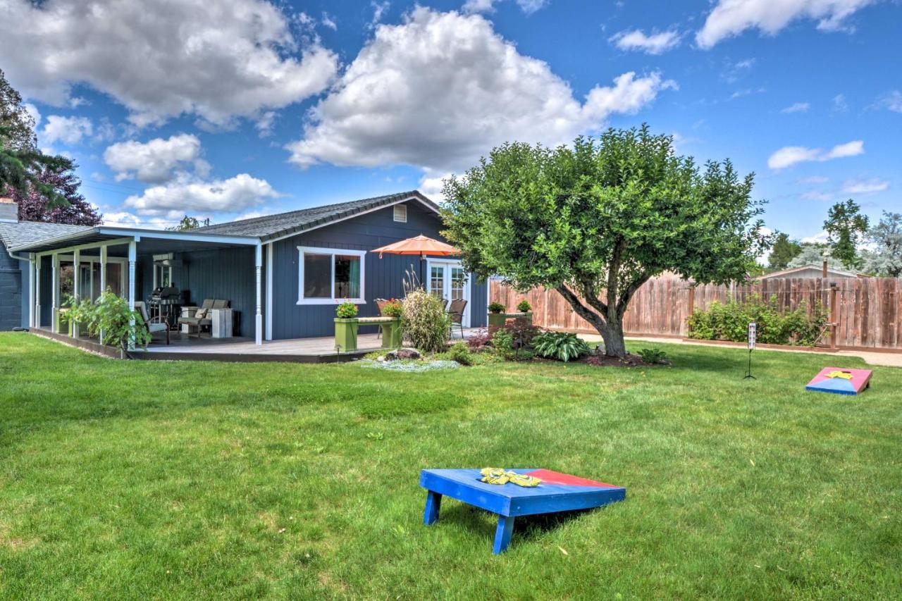 Central Medford Family Retreat With Large Yard! Buitenkant foto