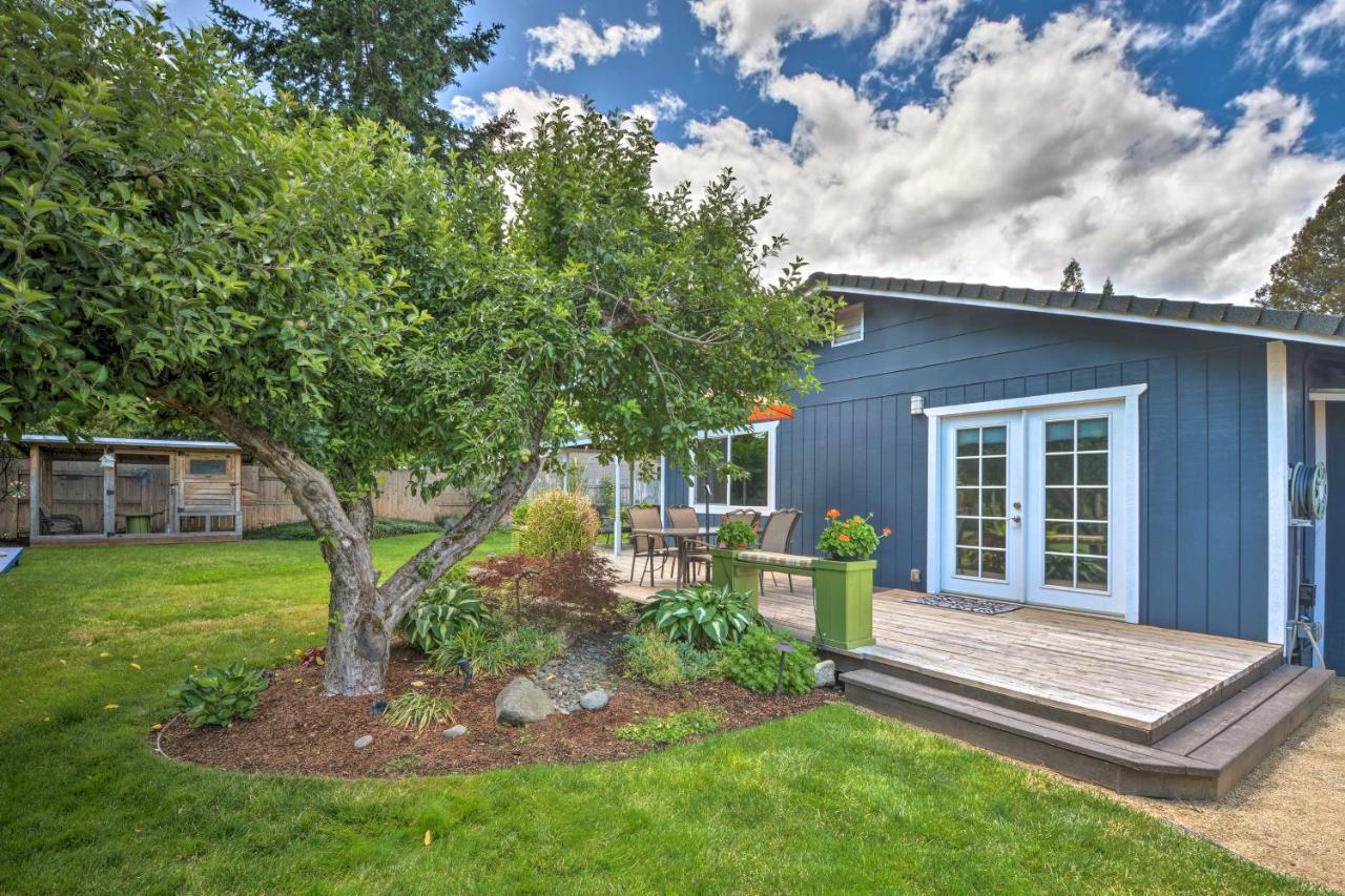 Central Medford Family Retreat With Large Yard! Buitenkant foto